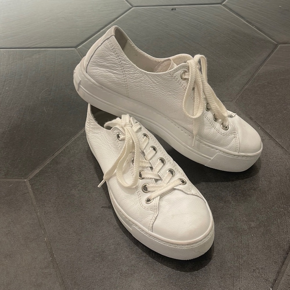 Paul Green Women’s Brixby Low Top Platform Sneaker